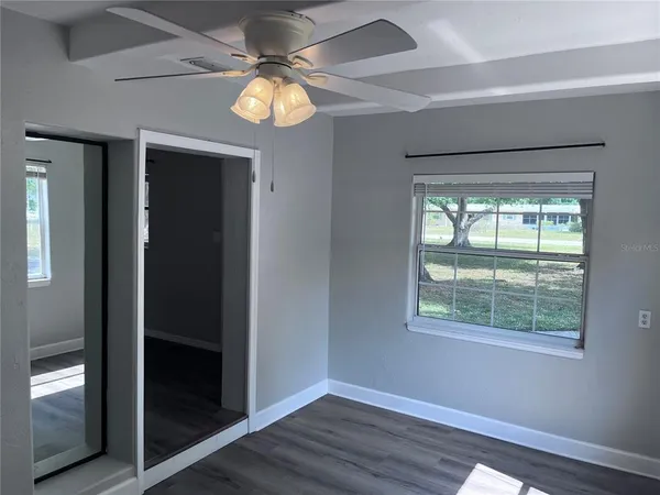 $1,900 | 6524 48th Ave Drive East, Bradenton, FL 34203