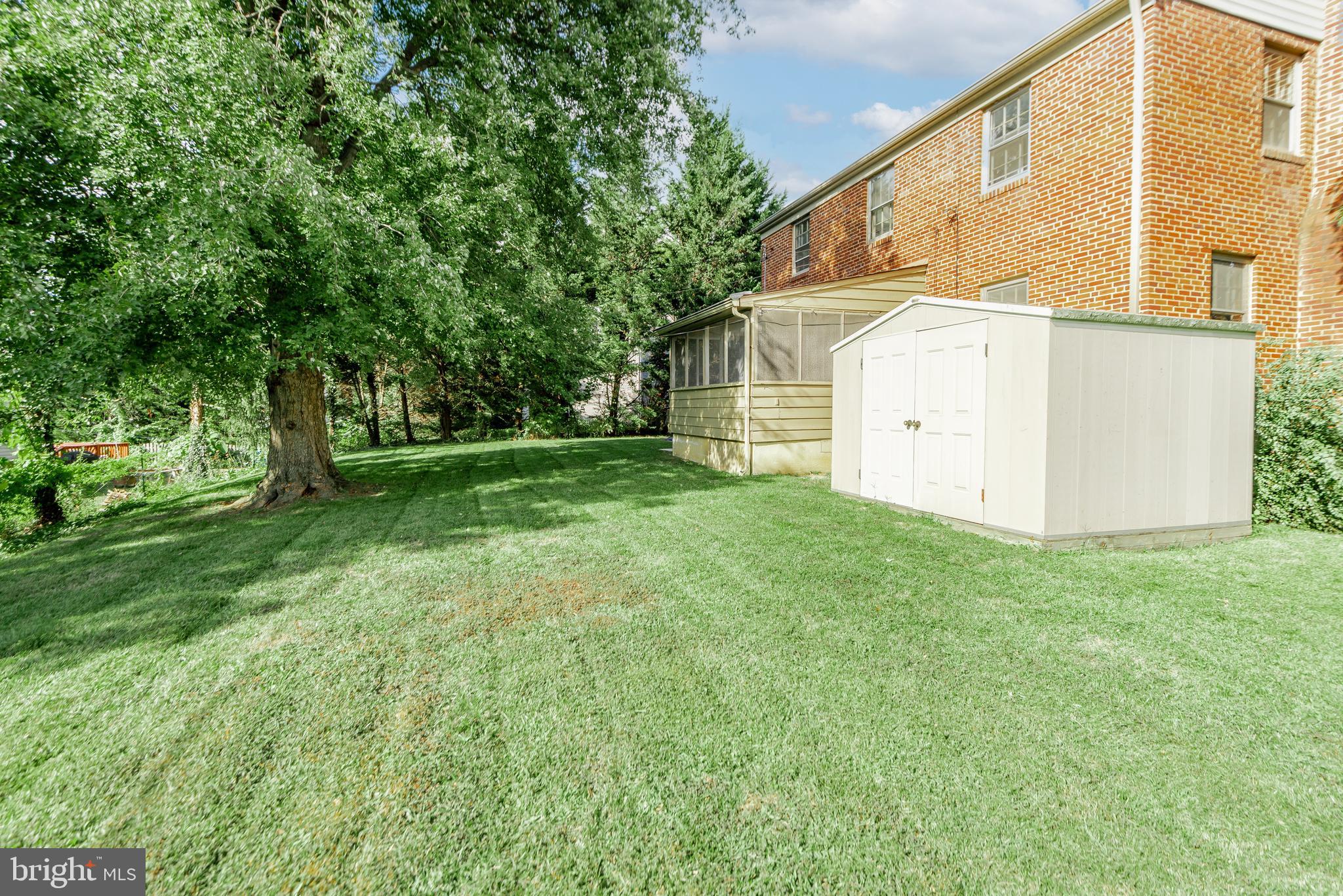 1636 Alston Road Towson, MD 21204 - Photo 25 of 29 Flat and spacious rear yard ready for entertaining