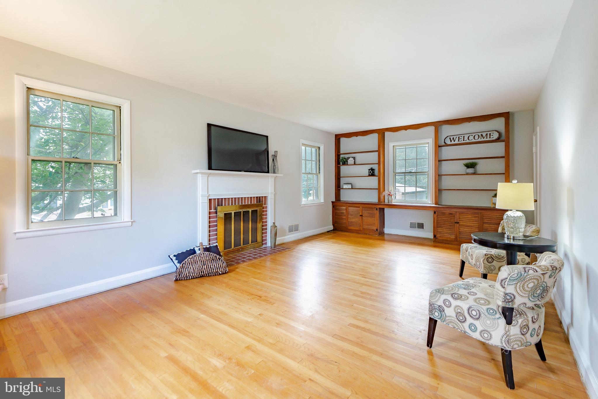 1636 Alston Road Towson, MD 21204 - Photo 4 of 29 Charm & pride in ownership abounds