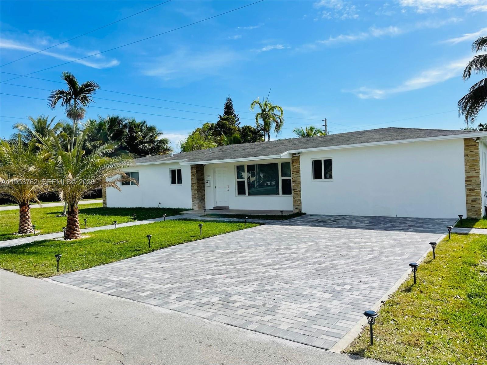 2802 Jackson Street Hollywood, FL 33020 - Photo 2 of 20