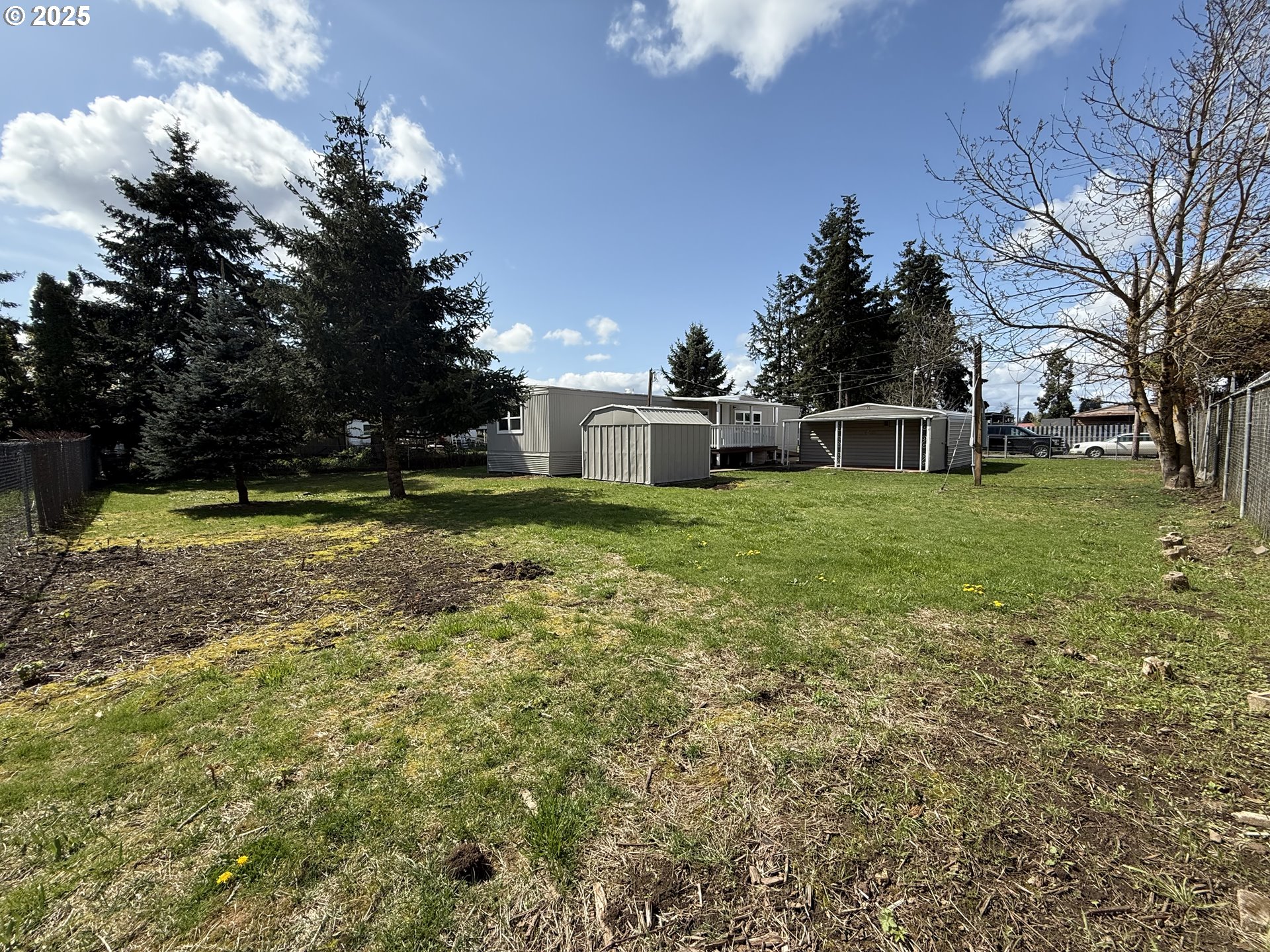 1215 36th Street Springfield, OR 97478 - Photo 1 of 20