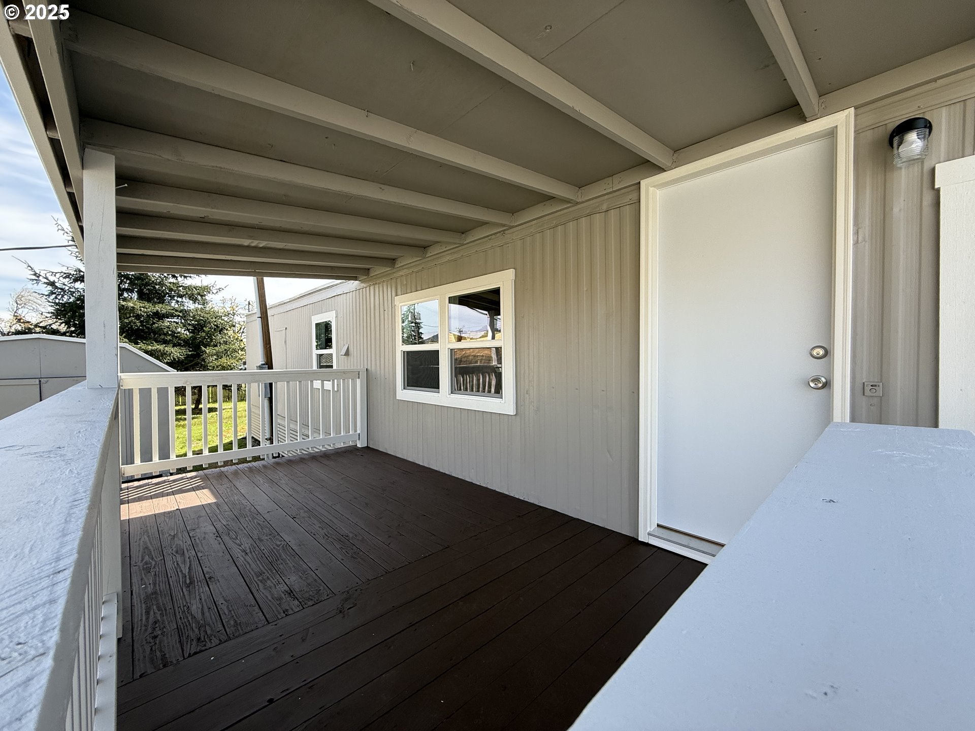 1215 36th Street Springfield, OR 97478 - Photo 4 of 20