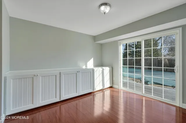 $3,695 | 22 Brookside Court, Toms River, NJ 08753