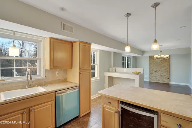 $3,695 | 22 Brookside Court, Toms River, NJ 08753