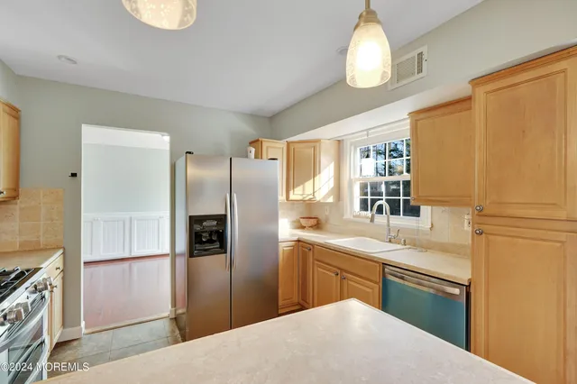 $3,695 | 22 Brookside Court, Toms River, NJ 08753