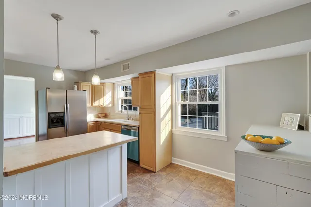 $3,695 | 22 Brookside Court, Toms River, NJ 08753