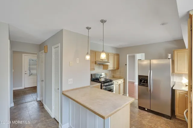 $3,695 | 22 Brookside Court, Toms River, NJ 08753