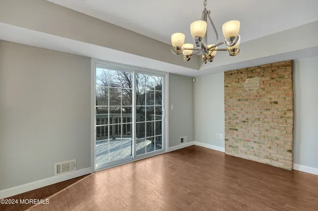 $3,695 | 22 Brookside Court, Toms River, NJ 08753