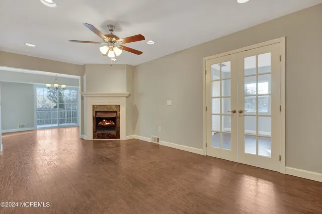 $3,695 | 22 Brookside Court, Toms River, NJ 08753