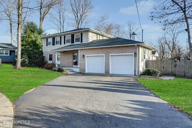 $3,695 | 22 Brookside Court, Toms River, NJ 08753