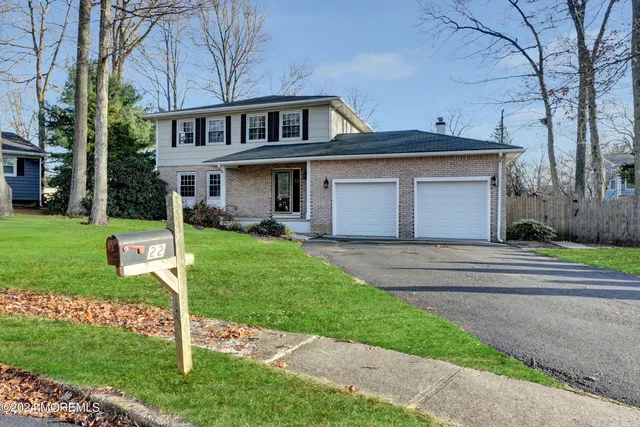 $3,695 | 22 Brookside Court, Toms River, NJ 08753