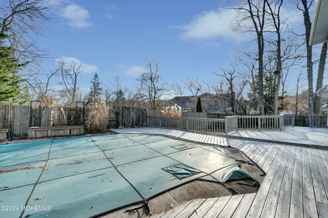 $3,695 | 22 Brookside Court, Toms River, NJ 08753