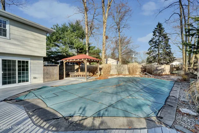 $3,695 | 22 Brookside Court, Toms River, NJ 08753