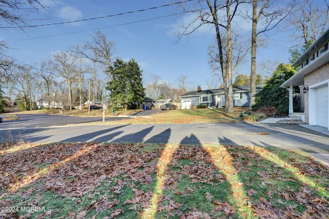 $3,695 | 22 Brookside Court, Toms River, NJ 08753