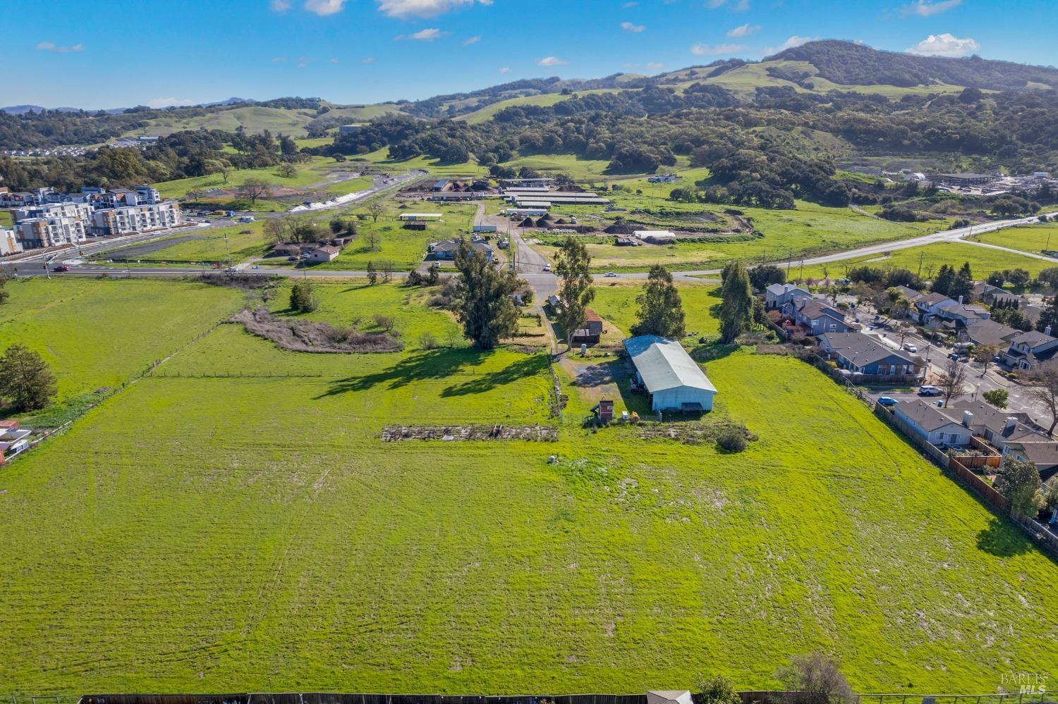 3015 Petaluma Hill Road Santa Rosa, CA 95404 - Photo 6 of 15