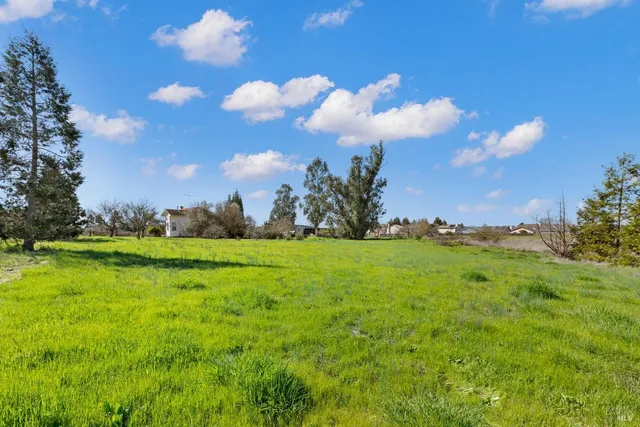 $3,195,000 | 3015 Petaluma Hill Road, Santa Rosa, CA 95404