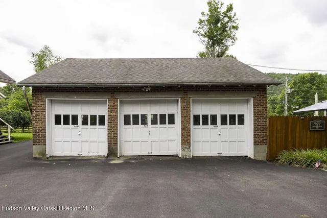 $499,900 | 797 Highway 203, Chatham, NY 12037