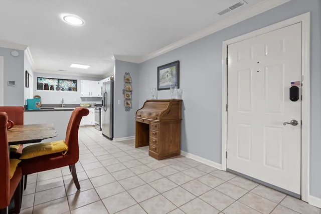 $299,000 | 4319 Lakeshore Lane, Unit 103, Chattanooga, TN 37415