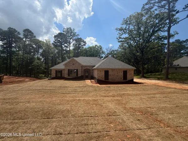 $354,900 | 219 Walter Jones Road, Mendenhall, MS 39114