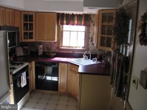 986 Pleasure Road Lancaster, PA 17601 - Photo 7 of 14 Gallery Image 7