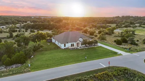 $1,195,000 | 412 Oak Park Drive, Spicewood, TX 78669