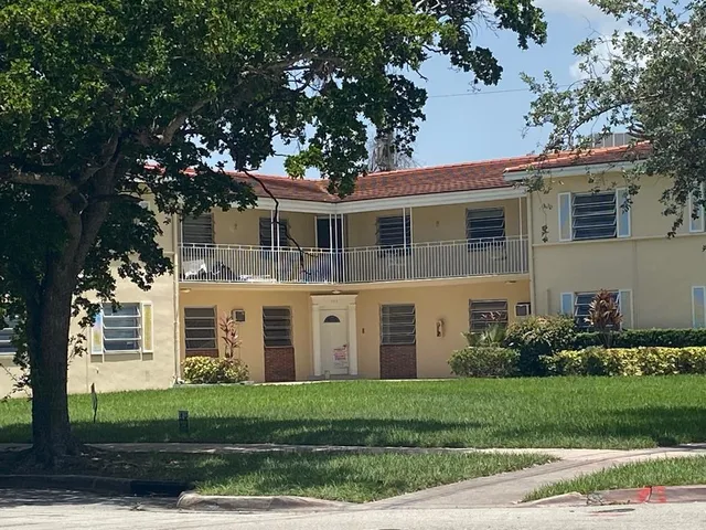 $2,080 | 107 Calabria Avenue, Unit 10, Coral Gables, FL 33134
