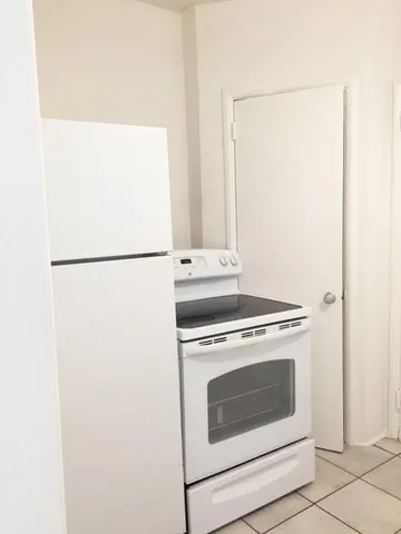 $2,080 | 107 Calabria Avenue, Unit 10, Coral Gables, FL 33134