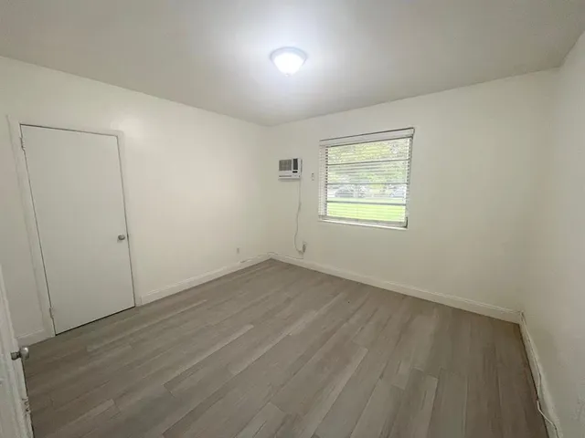 $2,080 | 107 Calabria Avenue, Unit 10, Coral Gables, FL 33134