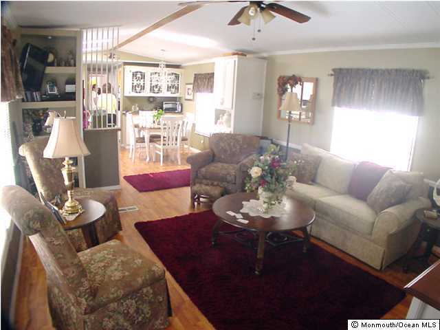 32 Geneva Road Lakehurst, NJ 08733 - Photo 1 of 3 Primary Photo