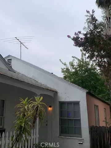 $2,700 | 1016 Omer Lane, Burbank, CA 91502
