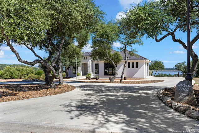 $1,999,000 | 1134 Brads Flight, Canyon Lake, TX 78133