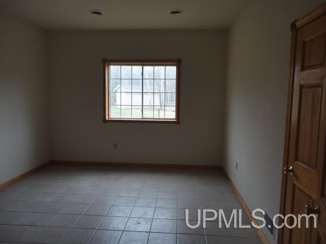 34 Snowfield Road Negaunee, MI 49866 - Photo 17 of 21 Gallery Image 17