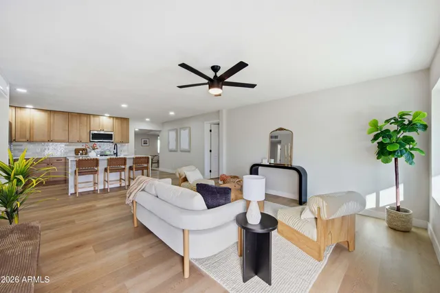 $675,000 | 2324 East Heatherbrae Drive, Phoenix, AZ 85016