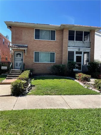 $2,000 | 6970 Canal Boulevard, New Orleans, LA 70124