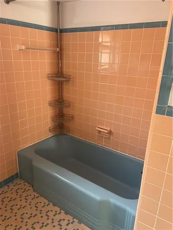 $2,000 | 6970 Canal Boulevard, New Orleans, LA 70124