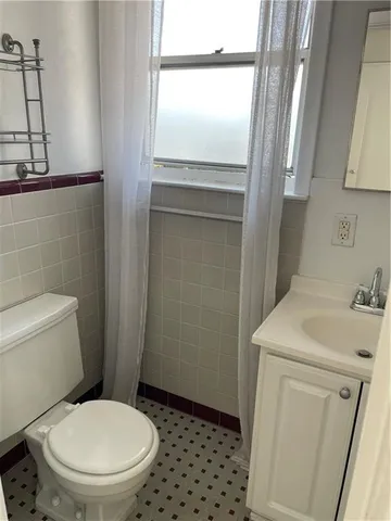 $2,000 | 6970 Canal Boulevard, New Orleans, LA 70124