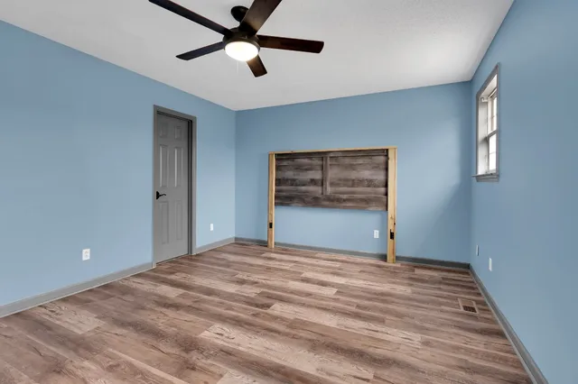 $249,900 | 889 6 Mile Board Road, Belvidere, TN 37306