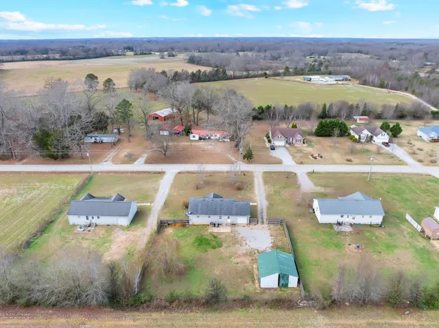 $249,900 | 889 6 Mile Board Road, Belvidere, TN 37306