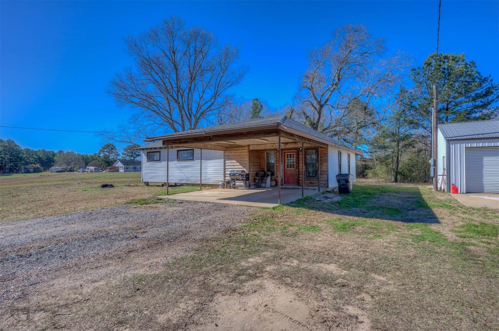 862 Par Road 116 Minden, LA 71055 - Photo 2 of 28 a view of a house with a yard