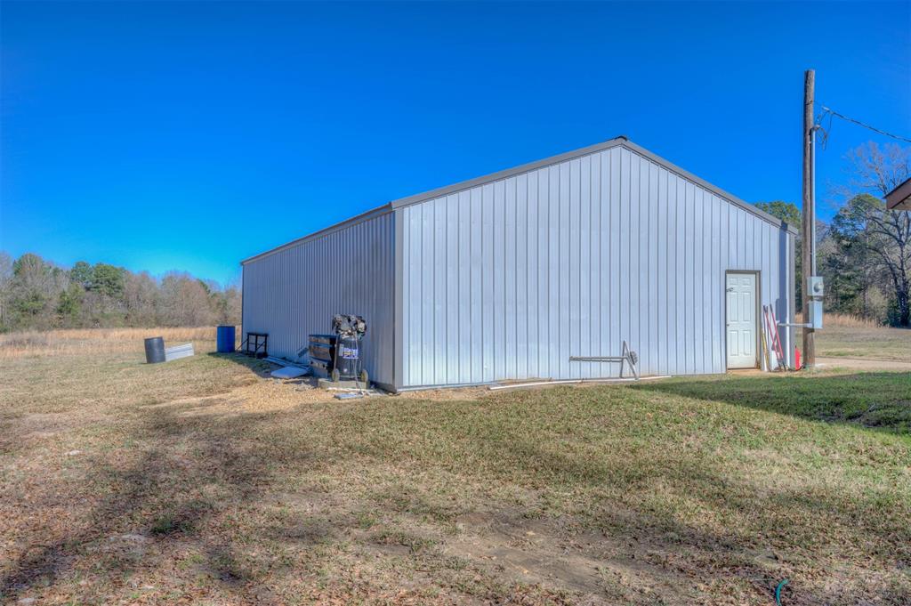 862 Par Road 116 Minden, LA 71055 - Photo 26 of 28 a view of a backyard of the house