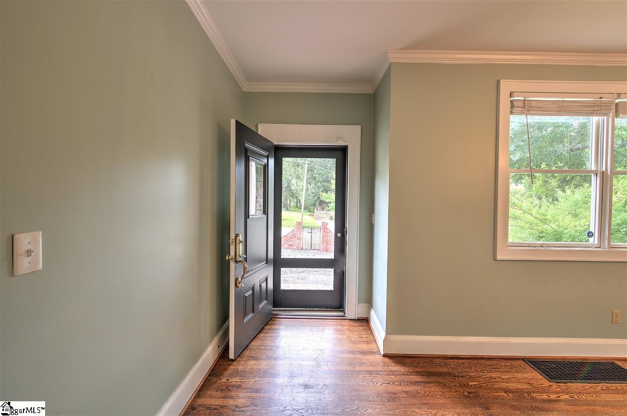 218 Rice Street Greenville, SC 29605 - Photo 6 of 25 Gallery Image 6
