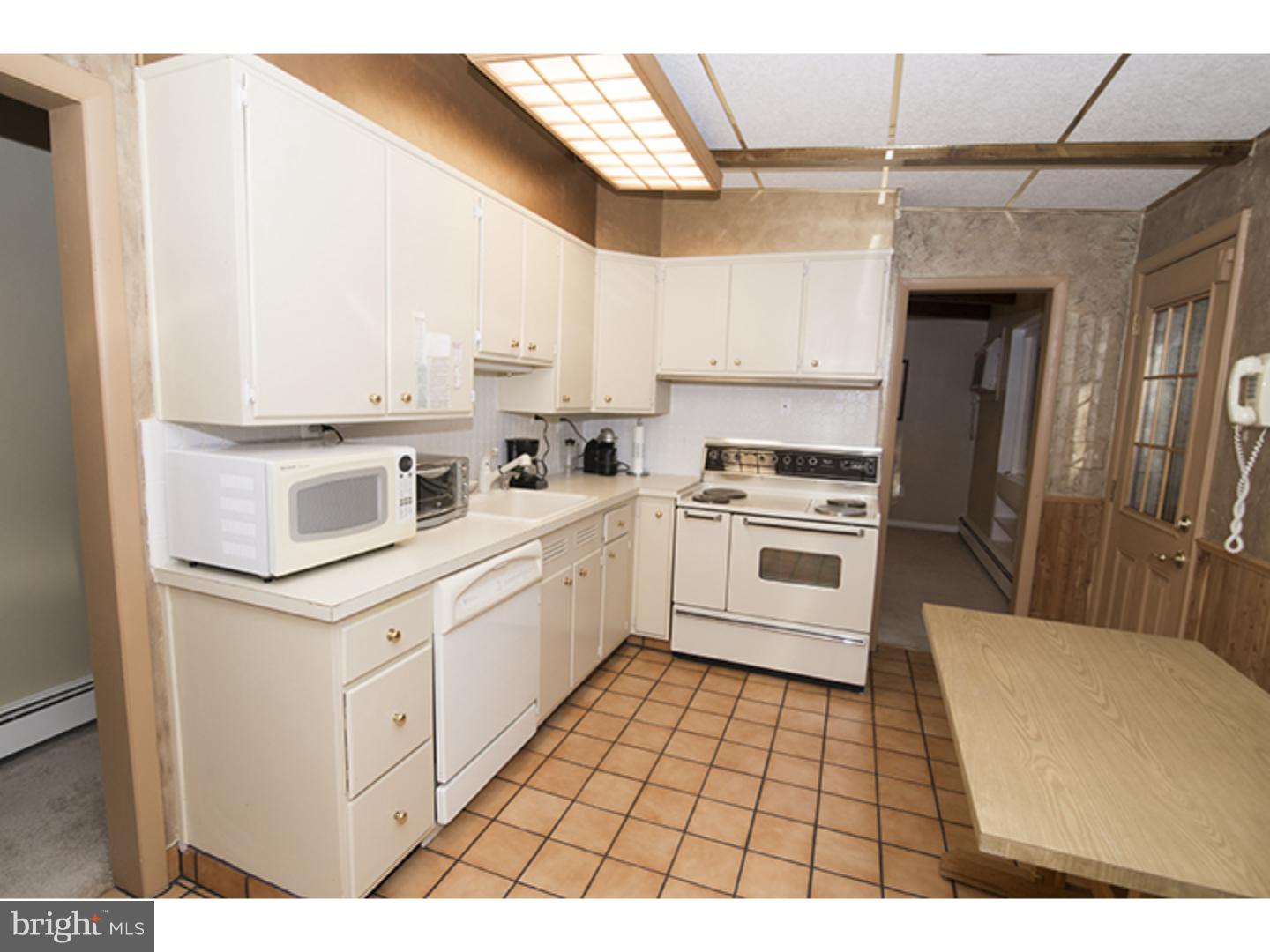 475 Woodhill Road Wayne, PA 19087 - Photo 8 of 23