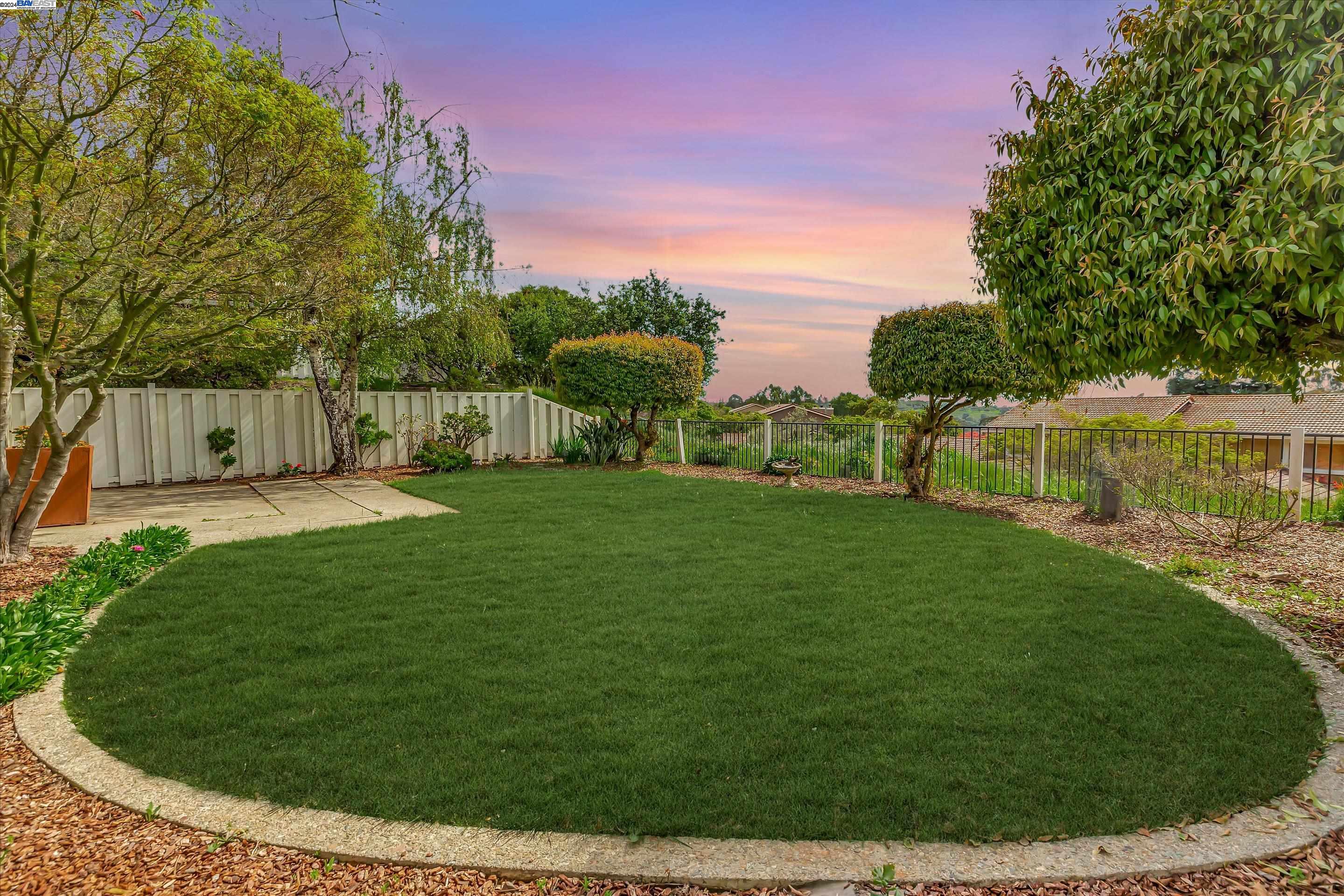 35 Shadow Mountain Oakland, CA 94605 - Photo 4 of 8 a view of a park with a house in the background