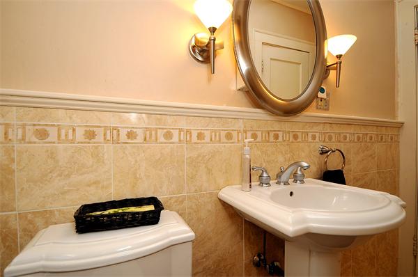 2465 Roosevelt Avenue Springfield, MA 01104 - Photo 11 of 30 Gallery Image 11