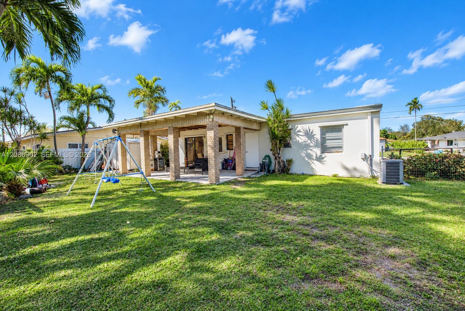 7330 Southwest 36th Street Miami, FL 33155 - Photo 15 of 32 Gallery Image 15