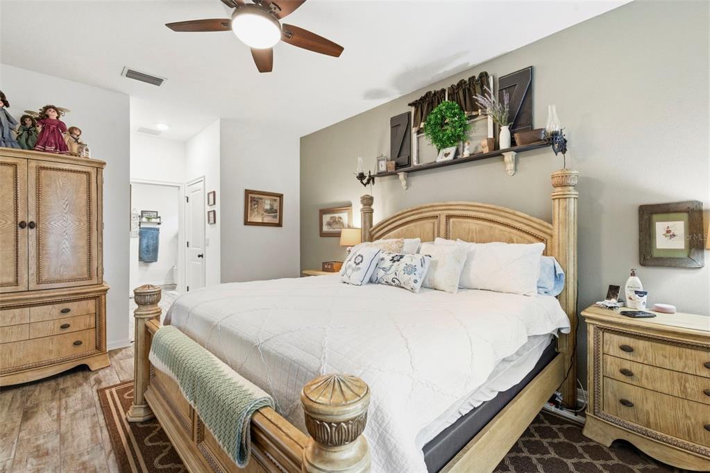 895 Old Windsor Way Spring Hill, FL 34609 - Photo 20 of 49