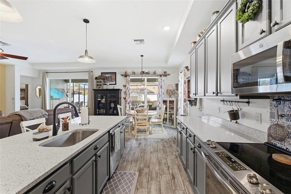 895 Old Windsor Way Spring Hill, FL 34609 - Photo 8 of 49