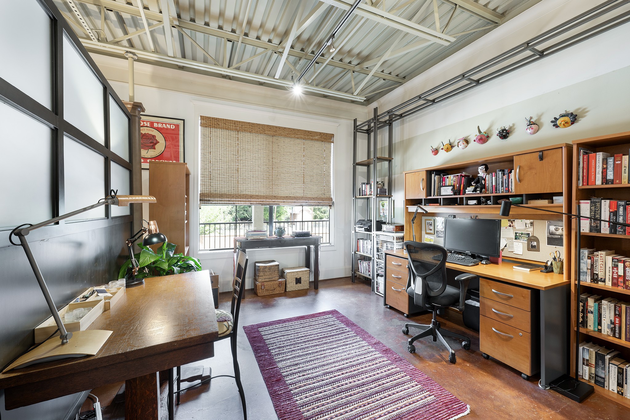 1722 Washington Avenue, Unit D Houston, TX 77007 - Photo 19 of 28 Guest bedroom/study is an ideal bedroom for overnight guests or use a home office...or do both!