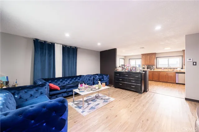 $1,190,000 | 16038 Hartland Street, Van Nuys, CA 91406