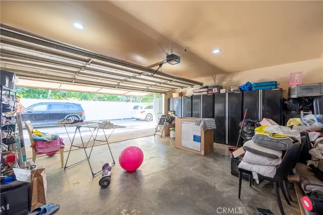 $1,190,000 | 16038 Hartland Street, Van Nuys, CA 91406
